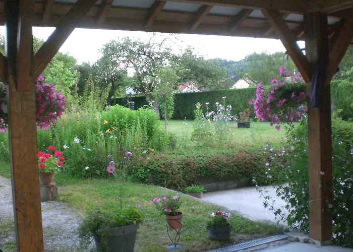 La Maison Du Bucheron Bed & Breakfast Futeau