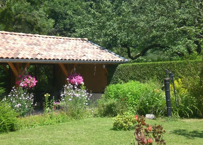 La Maison Du Bucheron Bed & Breakfast 3*